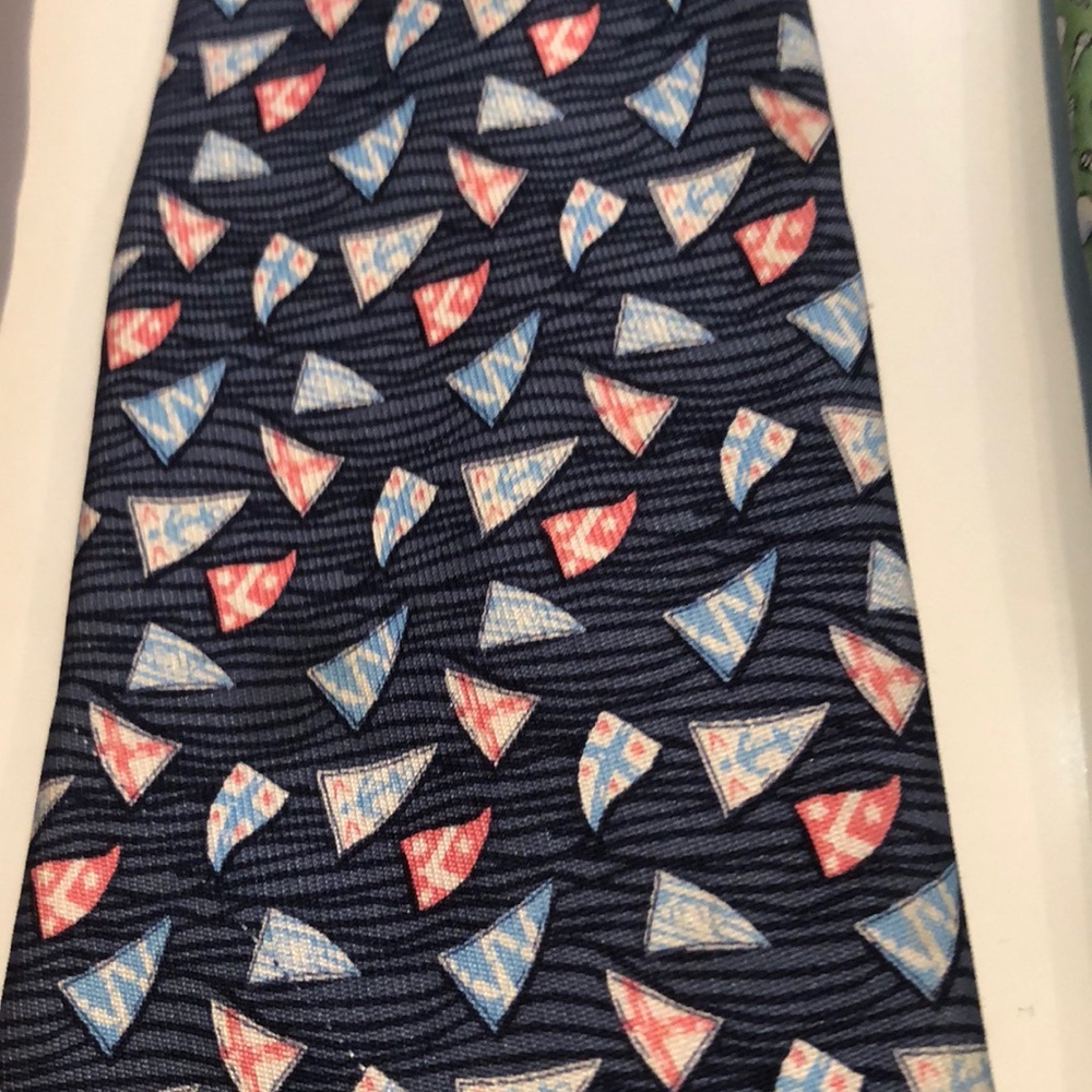 Youth ties by Vineyard Vines. - Picture 3 of 7